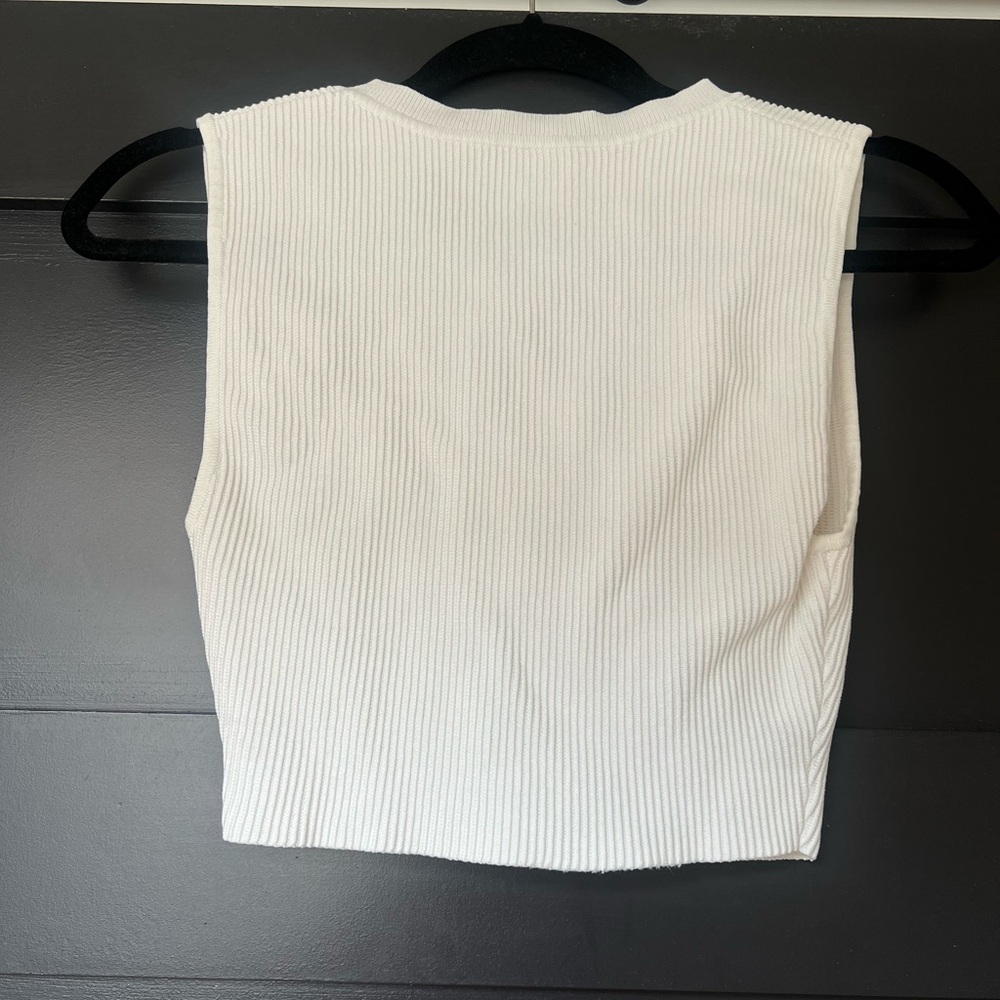 Aritzia | Babaton | Sculpt Knit Muscle Tank - Picture 4 of 7